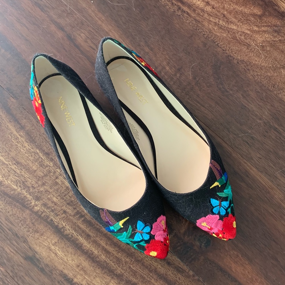 Embroidered Flats by Nine West 😍